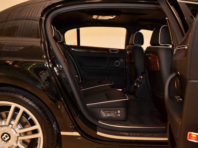 2012 Bentley Continental Flying Spur Image 20