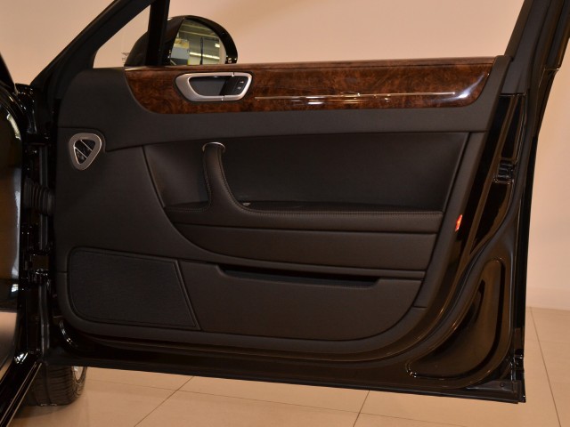 2012 Bentley Continental Flying Spur Image 24