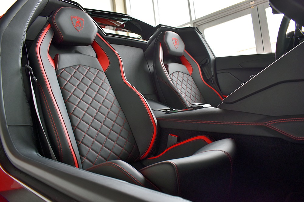 2018 Lamborghini Aventador Image 5