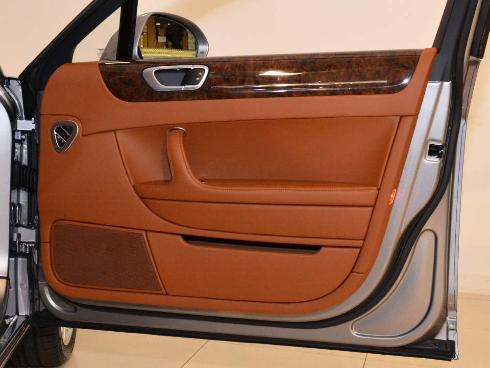 2012 Bentley Continental Flying Spur Image 24
