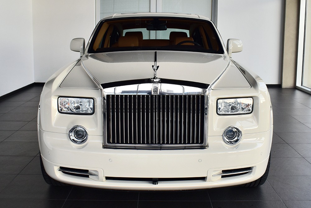 2010 Rolls-Royce Phantom Image 3