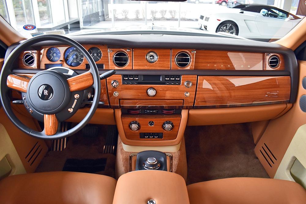 2010 Rolls-Royce Phantom Image 7