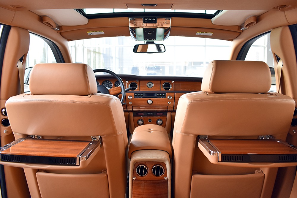 2010 Rolls-Royce Phantom Image 8