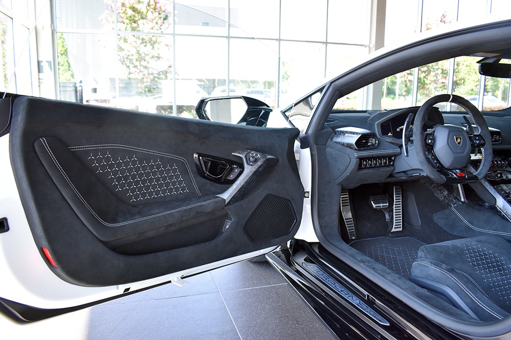2018 Lamborghini Huracan Image 5
