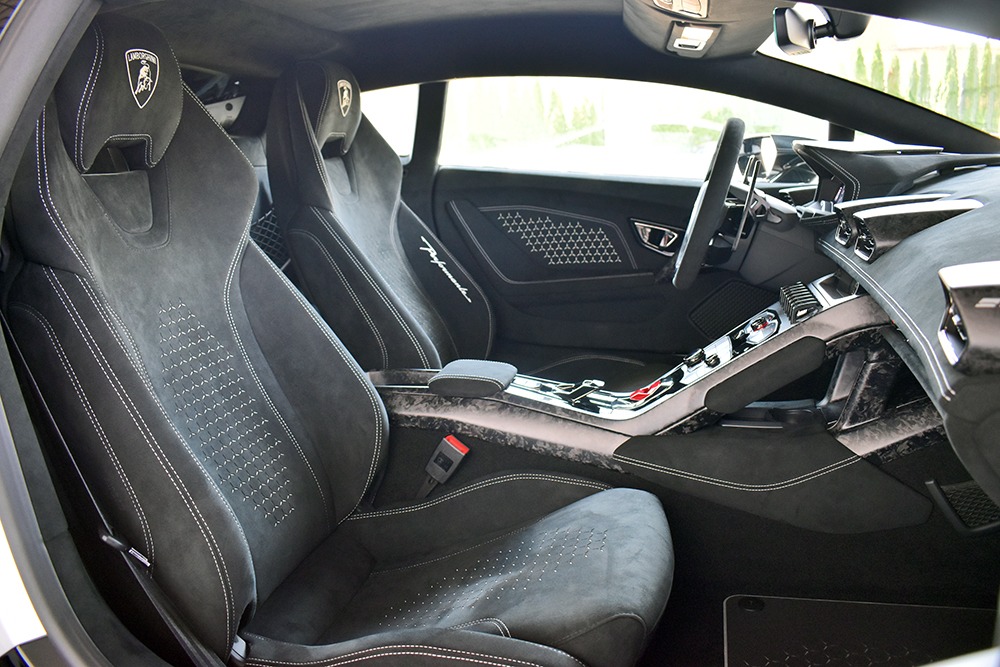 2018 Lamborghini Huracan Image 8