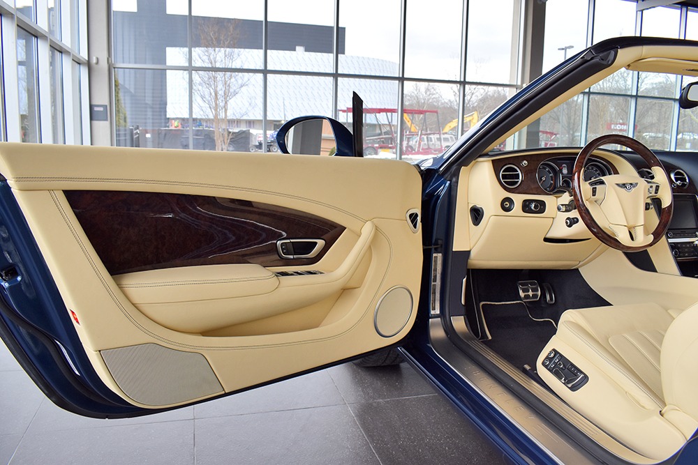 2015 Bentley Continental GT V8 Convertible Image 9