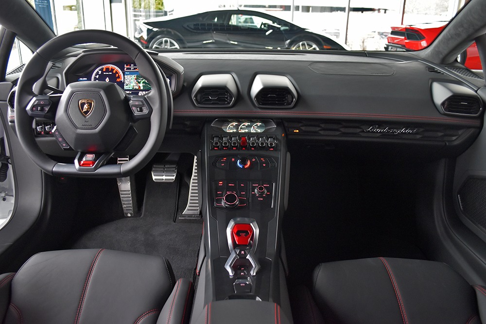 2018 Lamborghini Huracan Image 10