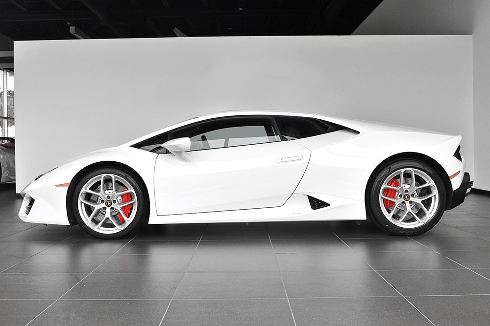 2018 Lamborghini Huracan Image 3