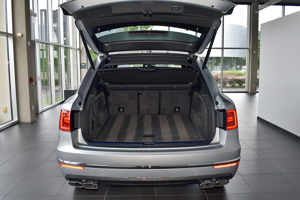2019 Bentley Bentayga V8 Image 13