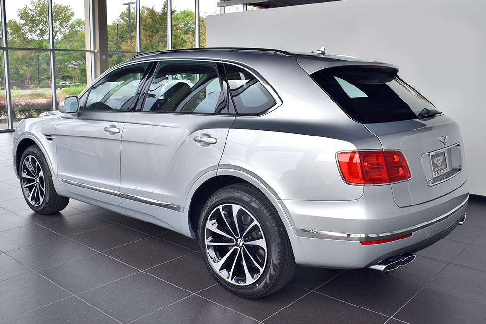 2019 Bentley Bentayga V8 Image 2