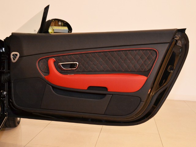 2012 Bentley Continental Supersports Convertible Image 27
