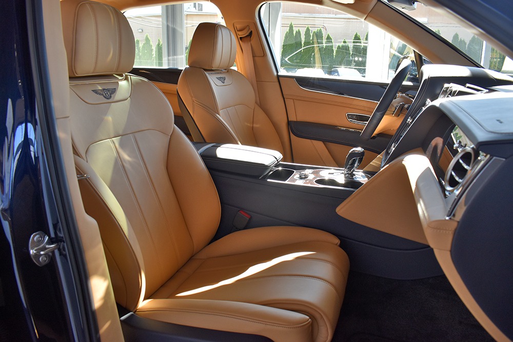 2019 Bentley Bentayga V8 Image 4