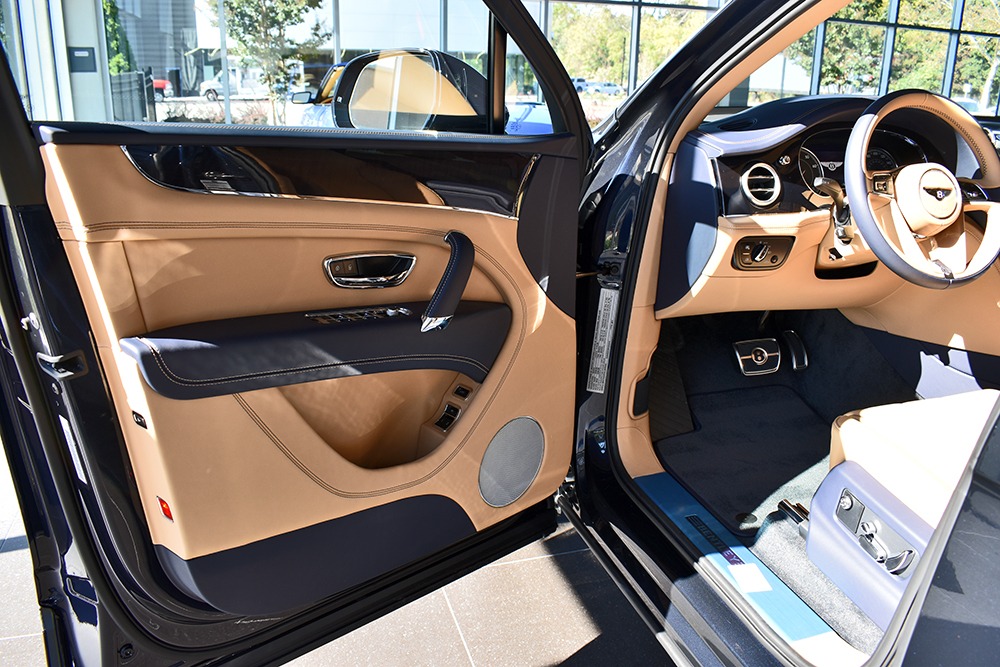 2019 Bentley Bentayga V8 Image 6