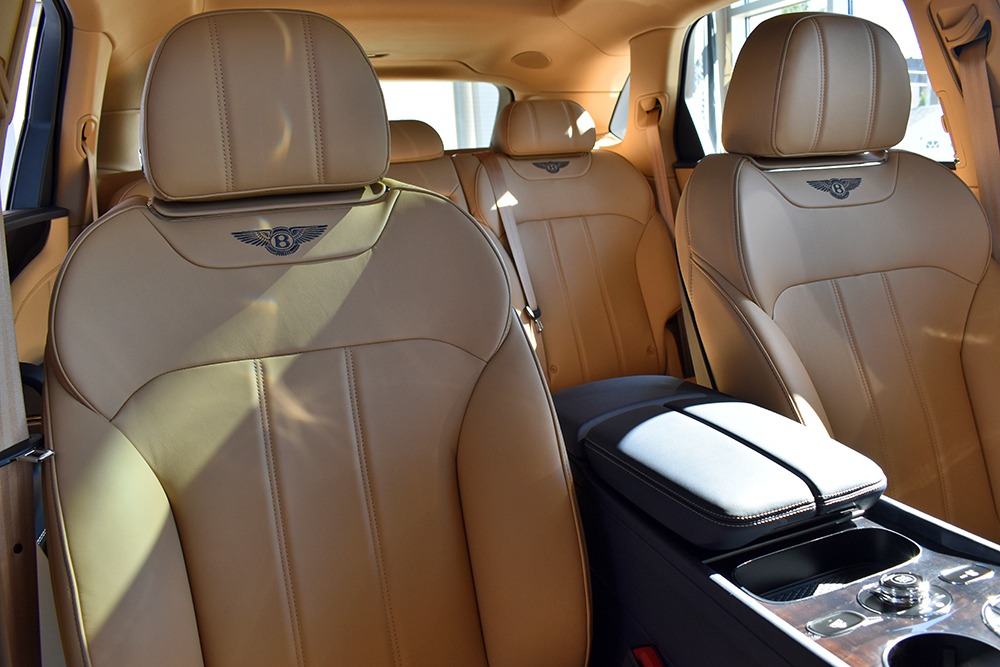 2019 Bentley Bentayga V8 Image 8