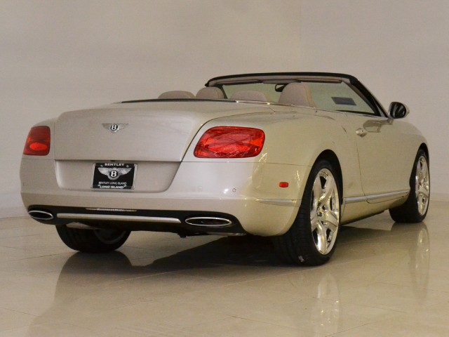 2012 Bentley Continental GT Convertible Image 2