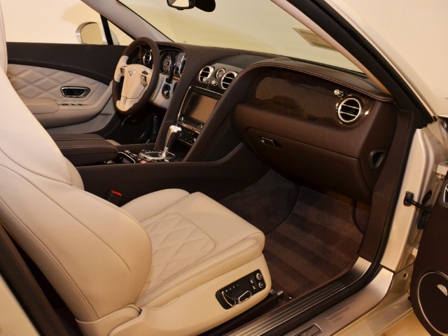 2012 Bentley Continental GT Convertible Image 24