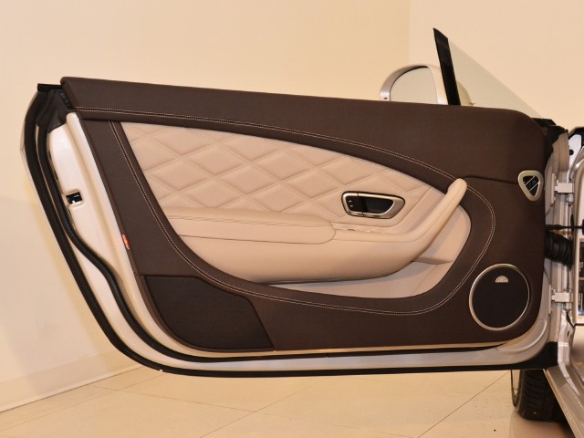 2012 Bentley Continental GT Convertible Image 26