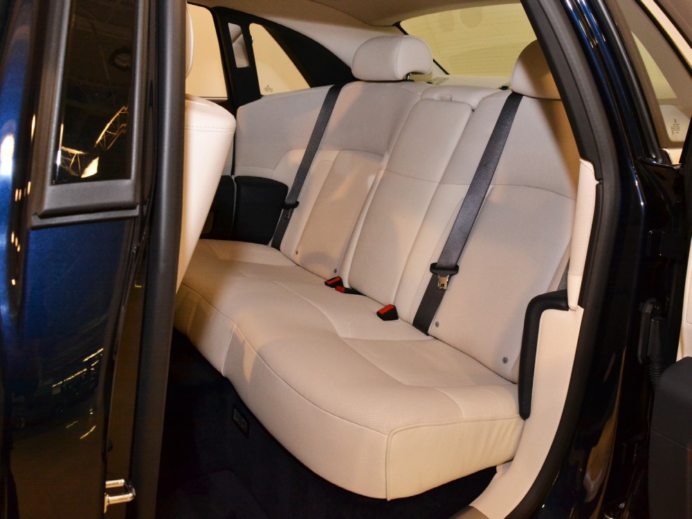 2011 Rolls-Royce Ghost Image 19