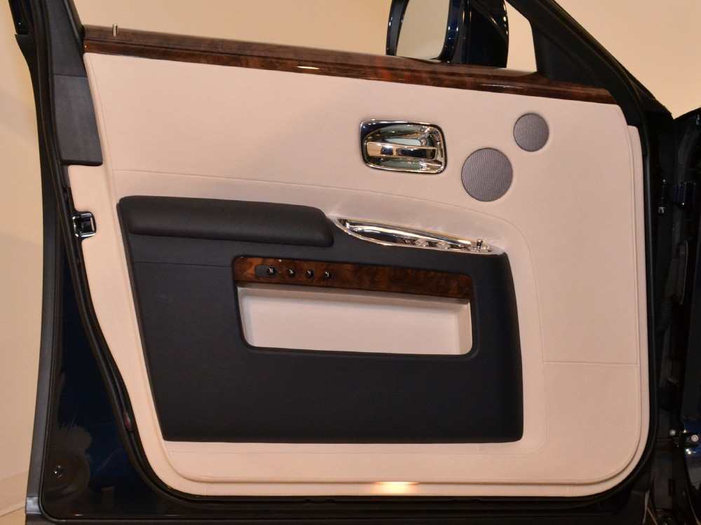 2011 Rolls-Royce Ghost Image 23
