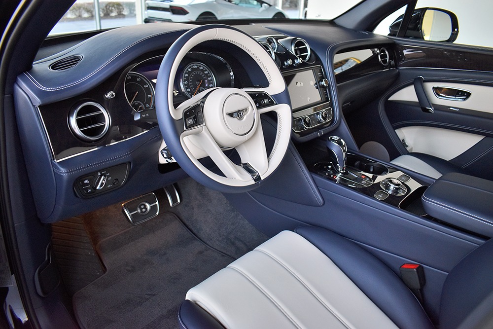 2019 Bentley Bentayga V8 Image 3