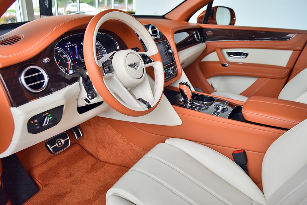 2019 Bentley Bentayga V8 Image 3