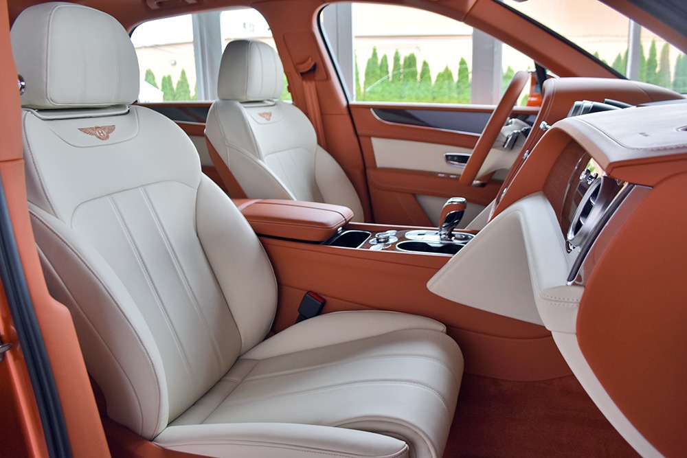 2019 Bentley Bentayga V8 Image 4