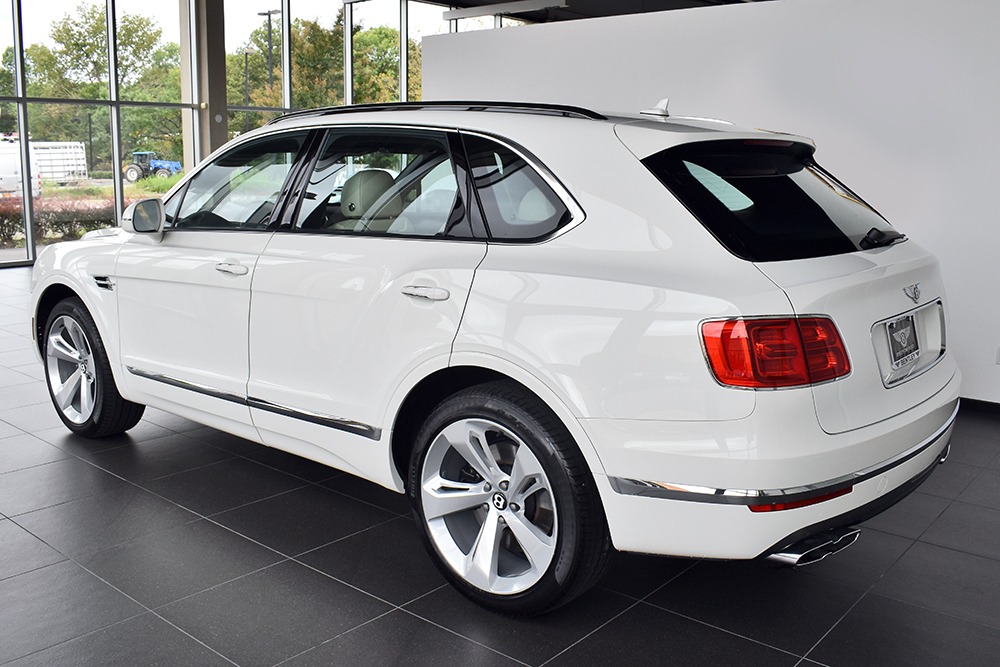 2019 Bentley Bentayga V8 Image 2