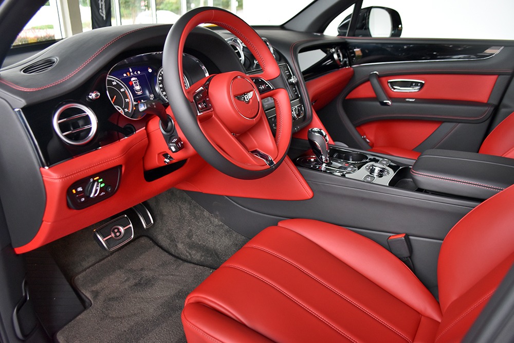 2019 Bentley Bentayga V8 Image 3