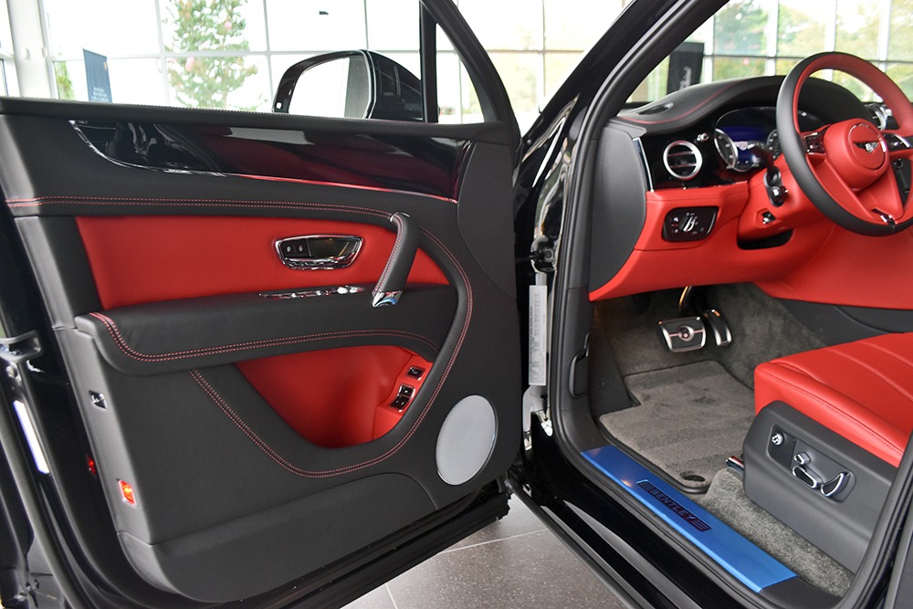 2019 Bentley Bentayga V8 Image 6