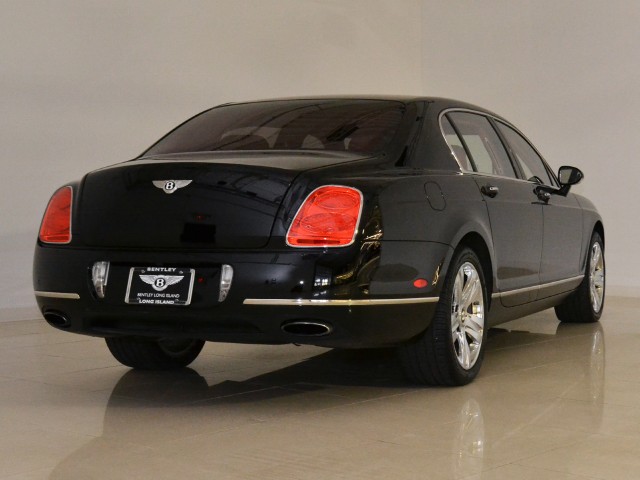 2009 Bentley Continental Flying Spur Image 2