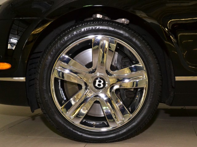 2009 Bentley Continental Flying Spur Image 4