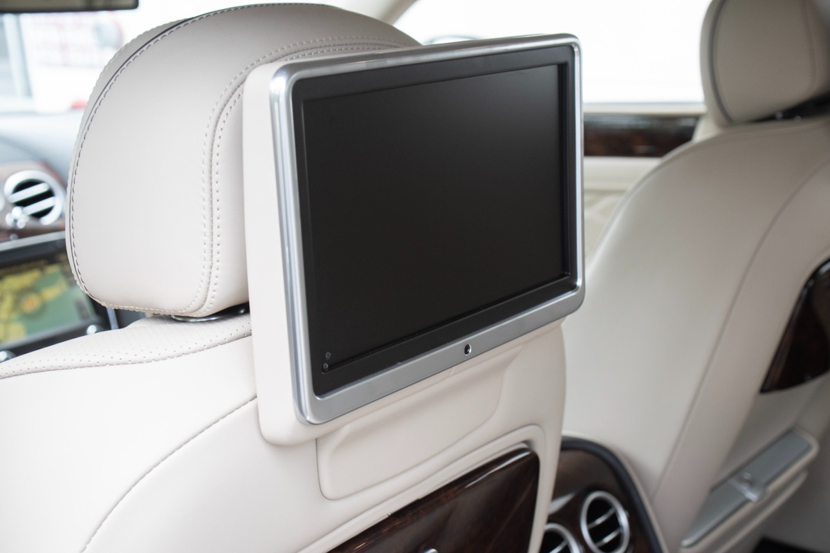 2015 Bentley Flying Spur Image 33
