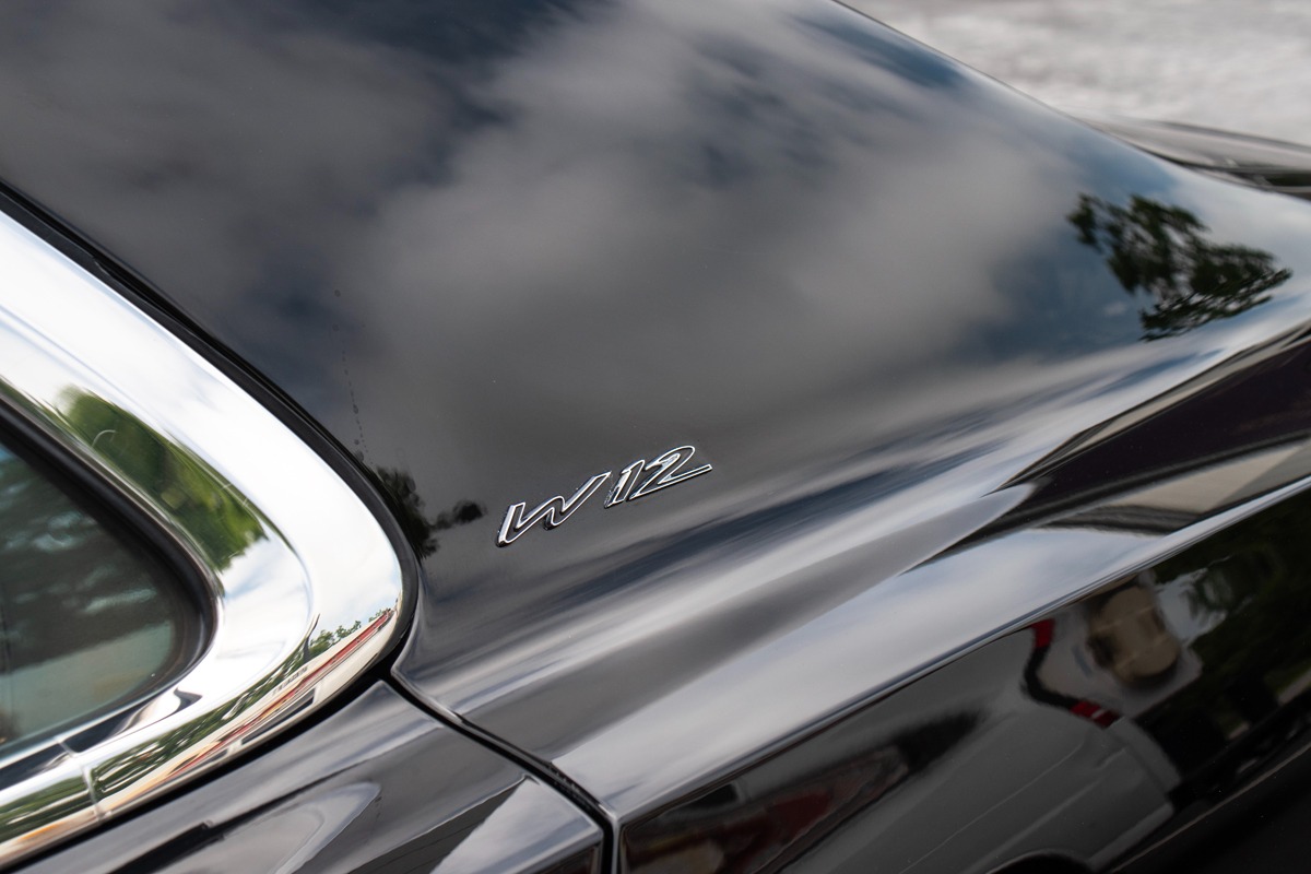2015 Bentley Flying Spur Image 36