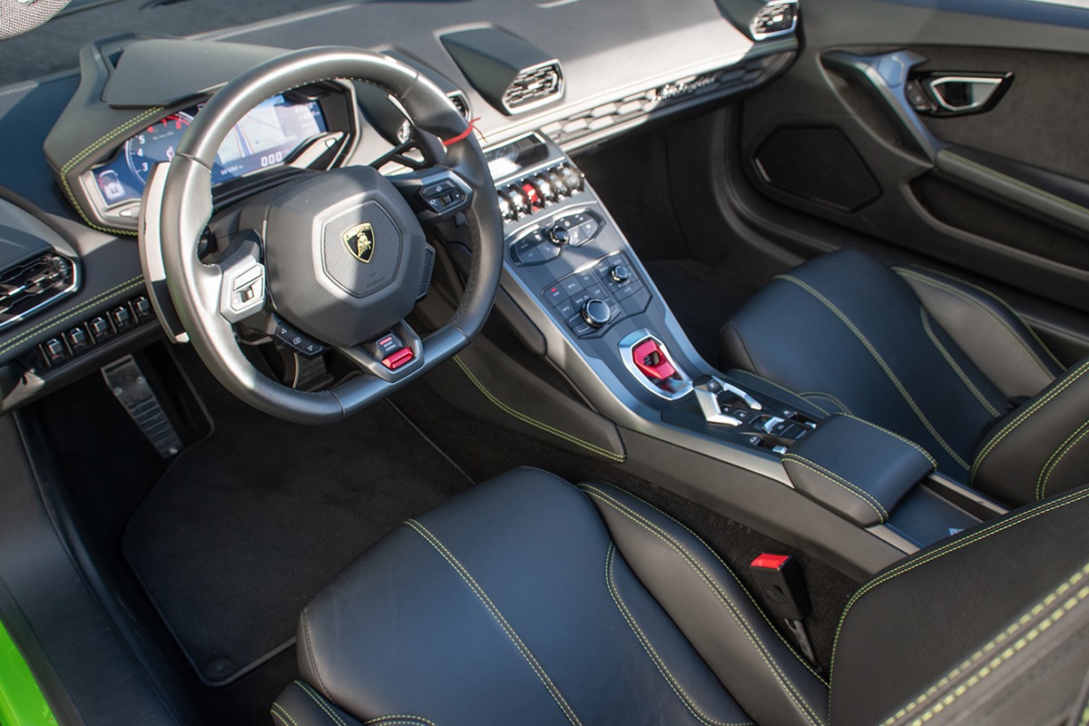 2019 Lamborghini Huracan Image 3