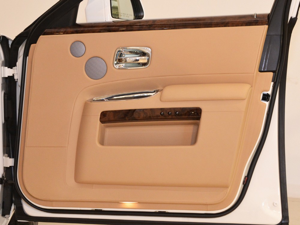 2012 Rolls-Royce Ghost EWB Image 25