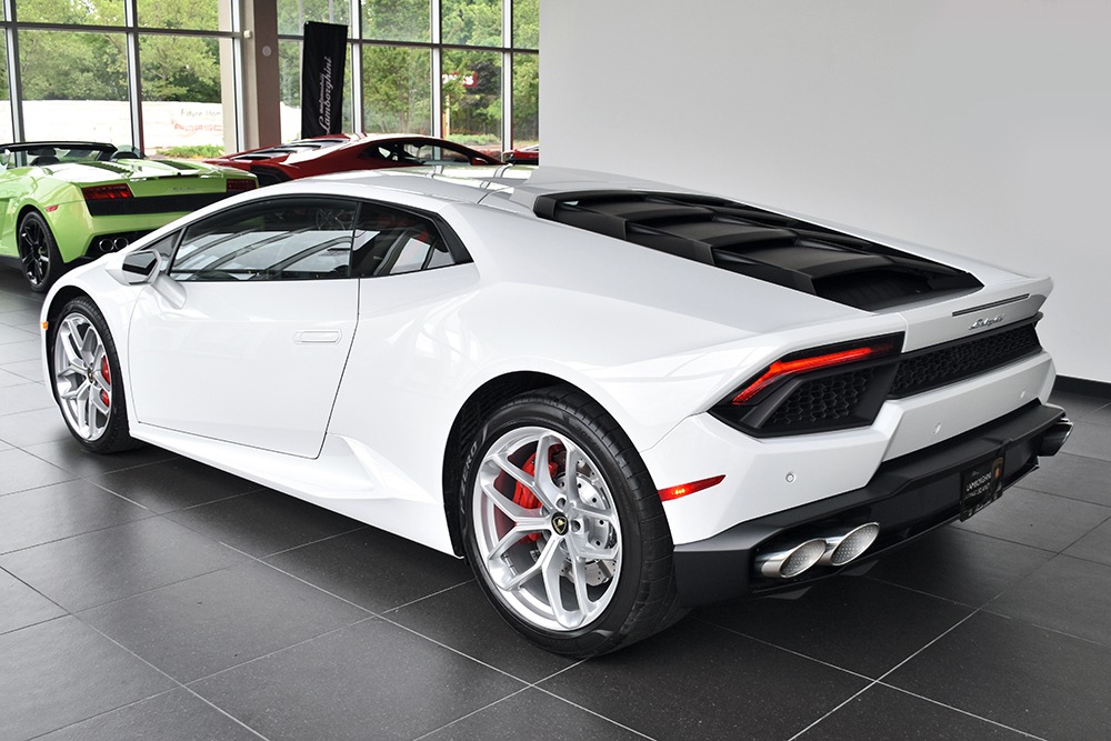 2019 Lamborghini Huracan Image 2