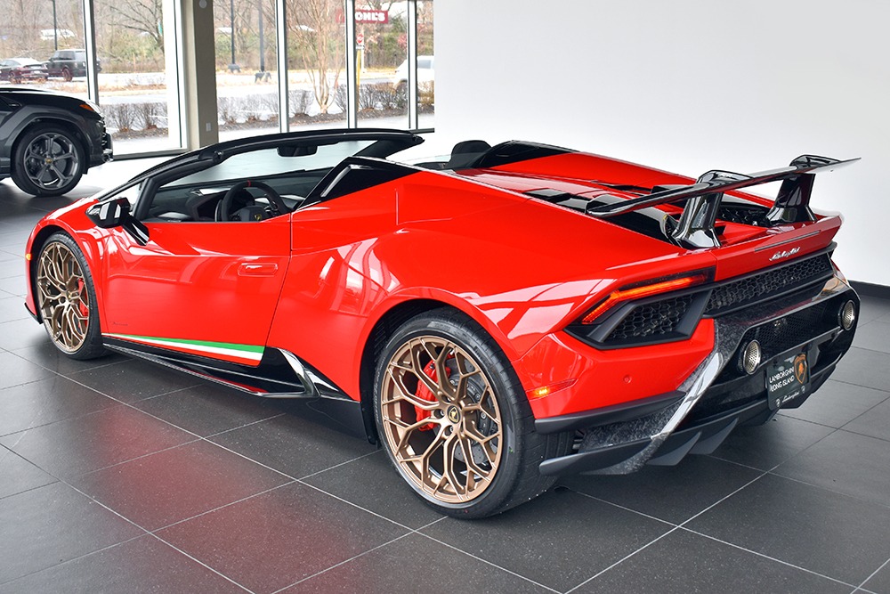 2019 Lamborghini Huracan Image 3