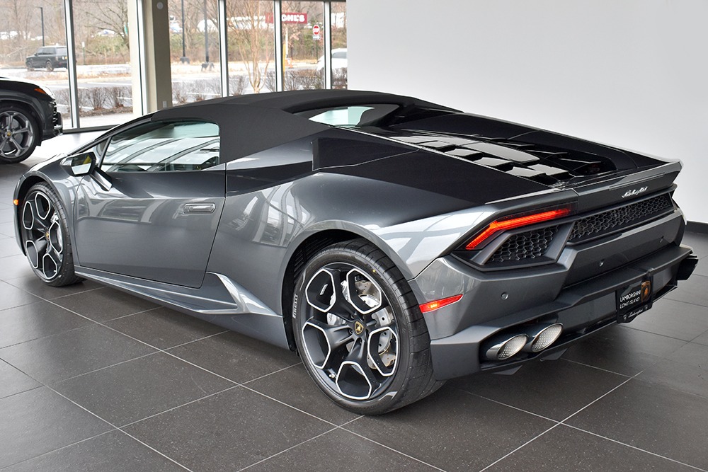 2019 Lamborghini Huracan Image 3