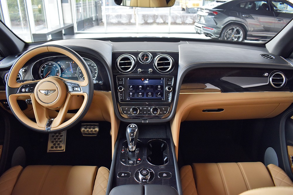 2019 Bentley Bentayga V8 Image 6