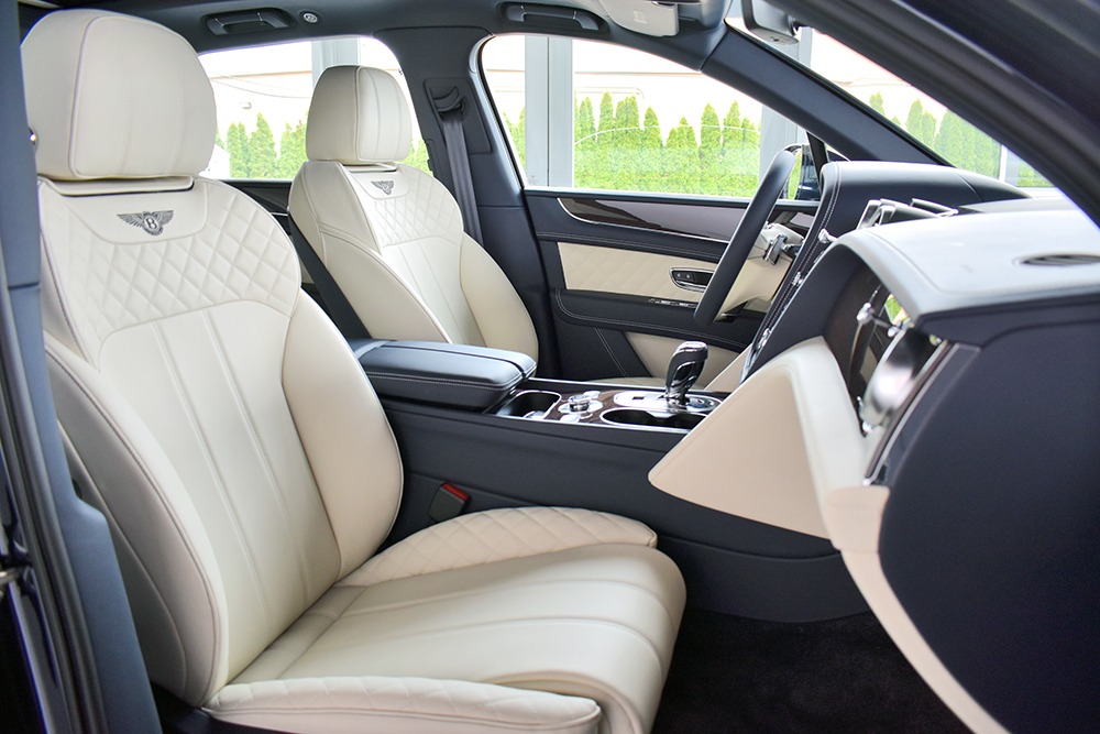 2019 Bentley Bentayga V8 Image 4