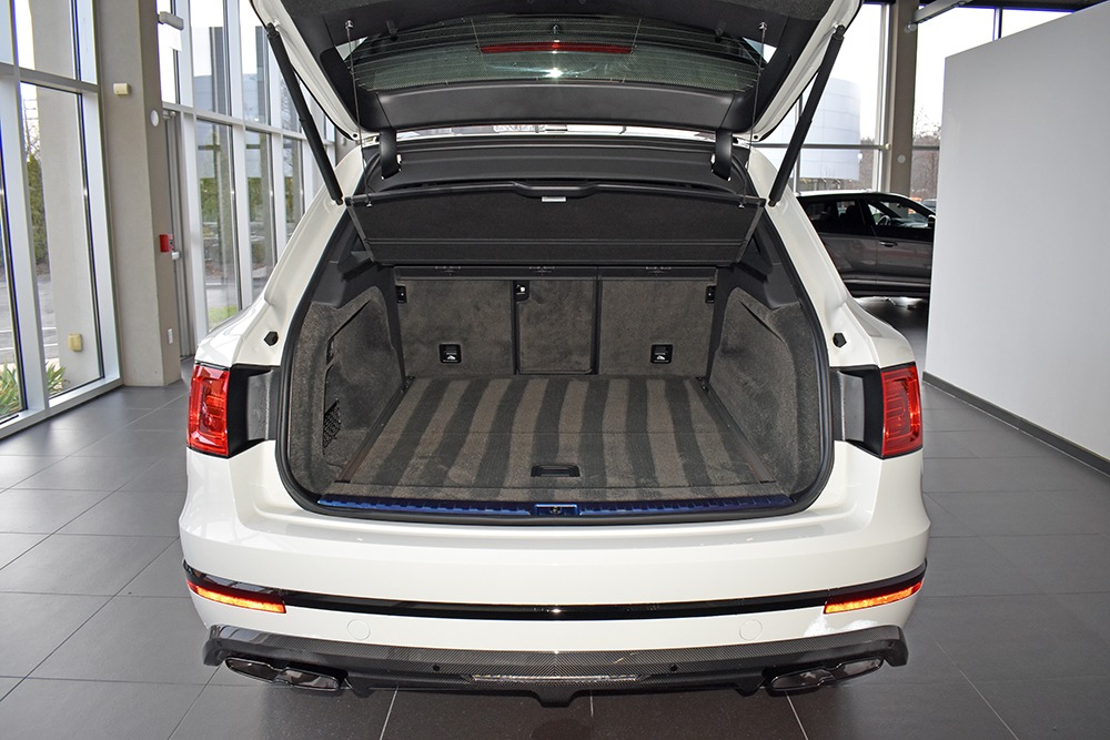 2019 Bentley Bentayga V8 Image 15