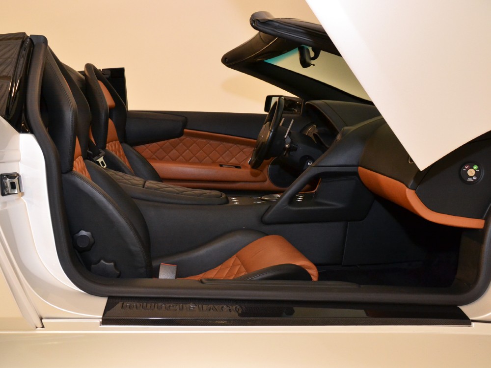2008 Lamborghini Murcielago Image 16
