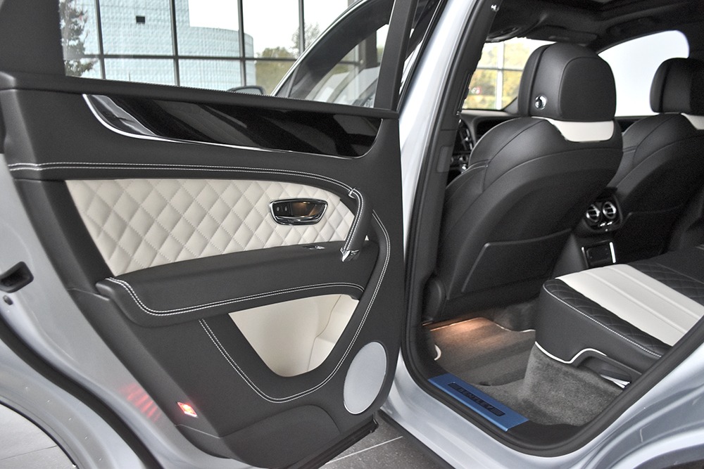 2019 Bentley Bentayga V8 Image 9