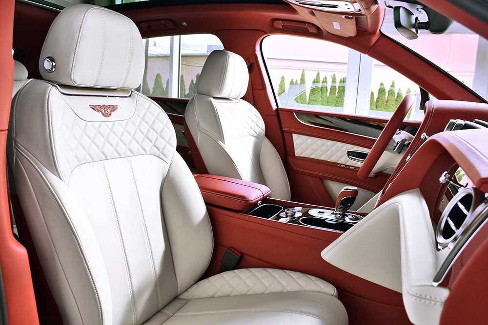 2019 Bentley Bentayga V8 Image 4