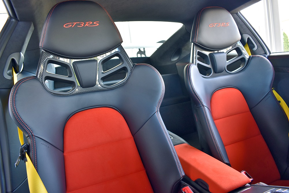 2016 Porsche 911 Image 9