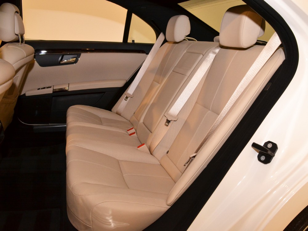 2009 Mercedes-Benz S550 Image 19