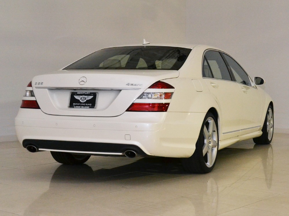 2009 Mercedes-Benz S550 Image 2