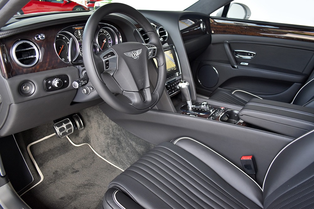2018 Bentley Flying Spur V8 Image 3