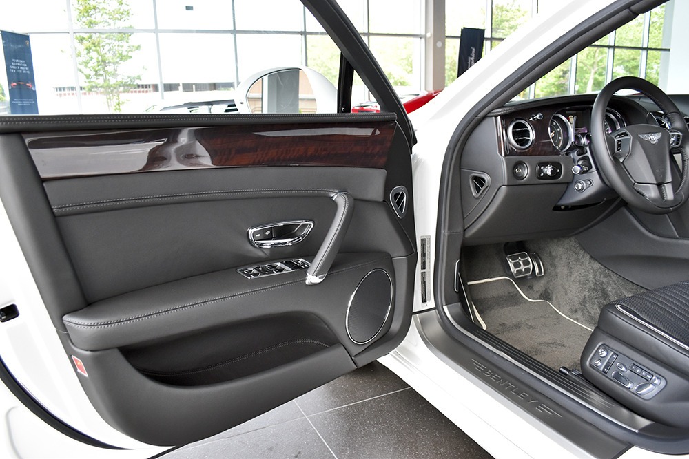 2018 Bentley Flying Spur V8 Image 8
