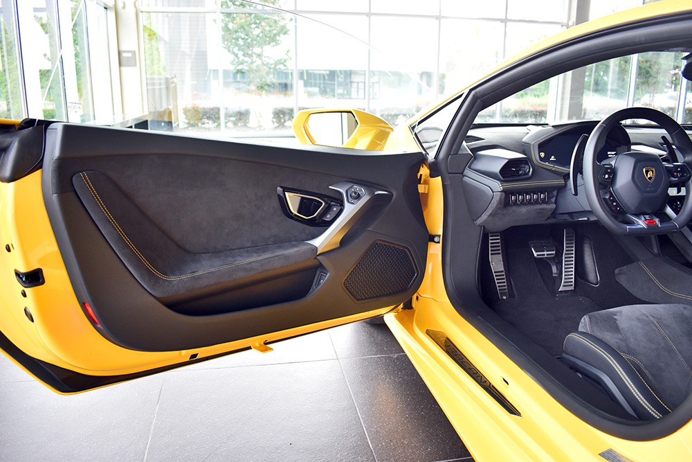 2017 Lamborghini Huracan Image 7